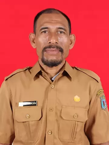  AMIR HAMSAH, S.Pd